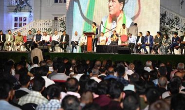 देश आज प्रधानमंत्री  नरेन्द्र मोदीजी के नेतृत्व में बड़े सपने देख रहा है