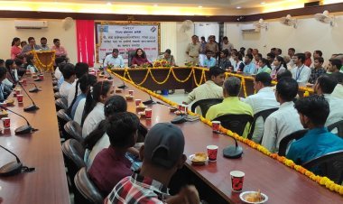 यूपी बोर्ड हाईस्कूल/इंटरमीडिएट परीक्षा 2024 में जनपद स्तर पर उत्तीर्ण मेधावी छात्र-छात्राओं के सम्मान समारोह का हुआ आयोजन।