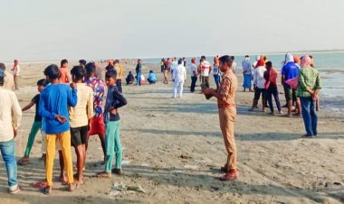 बडहलगंज थाना क्षेत्र के मदरहा घाट पर नदी में नाव डूबी, 10 लोगों में से 3 लोग लापता