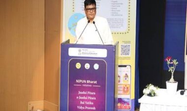 संजय कुमार ने प्रारंभिक बचपन देखभाल और शिक्षा के व्यापक लक्ष्‍यों को हासिल करने के लिए एक बैठक की अध्यक्षता की