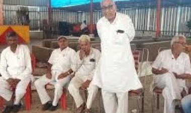 गोरखपुर-बांसगांव लोकसभा सीट पर हंगामा: इंडिया गठबंधन के प्रत्याशी सदल प्रसाद ने रिकाउंटिंग की मांग