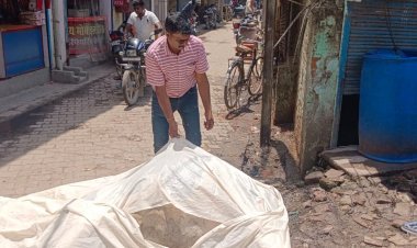 खजनी कस्बे में बिजली के चपेट में आने से गाय की दुखद मौत