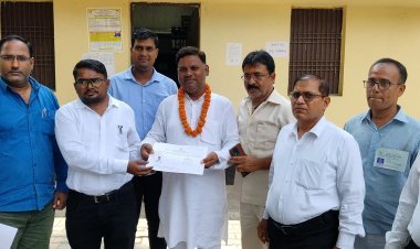 भारी सुरक्षा के बीच सरदार सिंह पटेल ने प्रधान पद पर किया कब्जा, घर वापसी पर मना जश्न