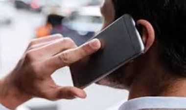 ज्वाइंट मैनेजर बोल रहा हूं पत्नी के खाते में तुरंत 15 हजार जमा कर दो