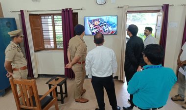 गोरखपुर: वरिष्ठ पुलिस अधीक्षक का यूपी पुलिस परीक्षा केंद्र पर औचक निरीक्षण, सुरक्षा व्यवस्था को लेकर दिए कड़े निर्देश