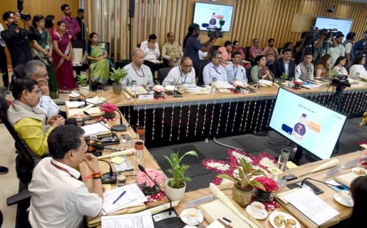 केंद्रीय मंत्री ने 60 उचित दर की दुकानों को जन पोषण केंद्र बनाने की पायलट परियोजना की शुरुआत की