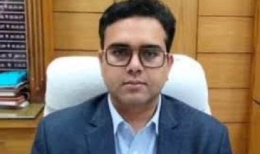 उत्तर प्रदेश में प्रशासनिक फेरबदल: नवनीत सिंह चहल बने आजमगढ़ के नए जिलाधिकारी, 29 IAS अधिकारियों का हुआ तबादला