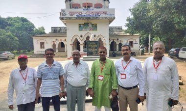 इंडियन रेड क्रास सोसायटी द्वारा राष्ट्रपिता महात्मा गांधी एवम पूर्व प्रधानमंत्री लालबहादुर शास्त्री का जयंती धूमधाम से मनाया गया