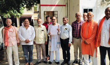 अपर पुलिस महानिदेशक से मिला राज्य कर्मचारी संयुक्त परिषद का प्रतिनिधिमंडल पीड़ित सिपाही को न्याय की किया मांग