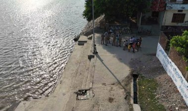 विजयदशमी पर गोरखपुर पुलिस की चाक-चौबंद सुरक्षा तैयारी, ड्रोन से की गई संवेदनशील स्थानों की निगरानी