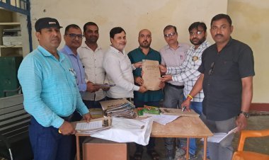 ब्लॉक संसाधन केंद्र बांसगांव मे पुरानी पेंशन योजना हेतु भरा गया विकल्प पत्र