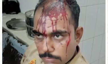 गोरखपुर में दुष्कर्म आरोपी की गिरफ्तारी के दौरान पुलिस पर हमला, दो पुलिसकर्मी गंभीर घायल
