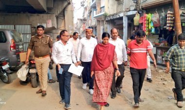 जिलाधिकारी ने आज कस्बा क्षेत्र अमेठी में विद्युत उपभोक्ताओं के यहां स्थापित विद्युत मीटरों तथा ककवा ओवरब्रिज की निर्माणाधीन सर्विस लेन का किया निरीक्षण।