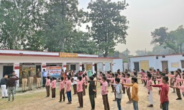 संविधान दिवस पर पदयात्रा का आयोजन: 75 साल पूरे होने पर माहुल में गूंजे लोकतंत्र और समानता के स्वर