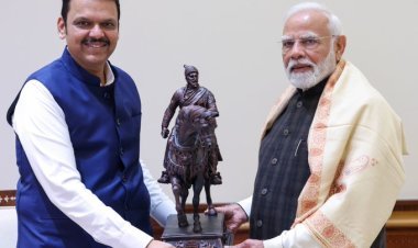 महाराष्ट्र के मुख्यमंत्री देवेंद्र फडणवीस ने की प्रधानमंत्री नरेंद्र मोदी से मुलाकात, राज्य के विकास और जनहित के मुद्दों पर हुई चर्चा