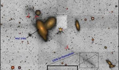एनजीसी 3785: ज्वारीय पूंछ के छोर पर नवजात आकाशगंगा की खोज