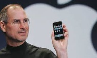 2007: स्टीव जॉब्स और iPhone का जादू जिसने दुनिया बदल दी