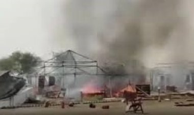 महाकुंभ में तीसरी बार आग का कहर! सेक्टर-22 में 15 पंडाल खाक, प्रशासन सतर्क