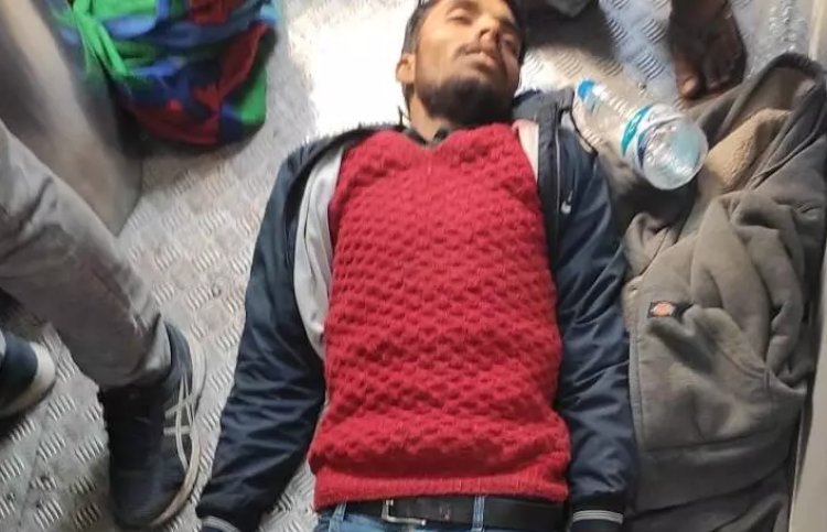 चलती ट्रेन में इंसाफ की चीख: चोरी का विरोध करने पर युवक की बेरहमी से हत्या, चार आरोपी गिरफ्तार