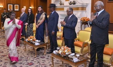 राष्ट्रपति भवन में ऐतिहासिक भेंट! UNGA अध्यक्ष फिलेमोन यांग से राष्ट्रपति द्रौपदी मुर्मू की मुलाकात