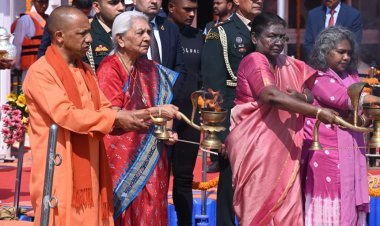 महाकुम्भ में महामहिम ने भी लगाई आस्था की डुबकी, एकता और सामाजिक समरसता का दिया संदेश