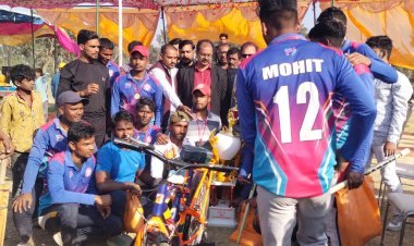 कालावन गौरी बाजार की टीम ने कप पर जमाया कब्जा