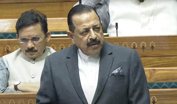 भारत ने उन्नत डॉकिंग, चंद्र नमूना संग्रह के साथ चंद्रयान-4 मिशन की योजना बनाई : लोकसभा में डॉ. जितेंद्र सिंह ने कहा