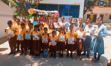 विद्या विहीन व्यक्ति   समाज में नहीं पाता  शोभा  : विमला