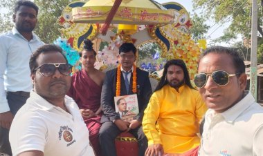 गांगेपुर मठिया से सौहार्द Theater Group व डॉ. बी.आर. आंबेडकर युवा कमेटी द्वारा निकाली गई 45 किमी. की भव्य बाइक रैली, 400 बाइकों के साथ शोभा यात्रा रही आकर्षण का केंद्र