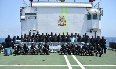 भारतीय तटरक्षक बल और गुजरात एटीएस की बड़ी कामयाबी: 1,800 करोड़ रुपये की ड्रग्स बरामद