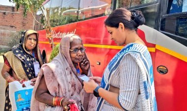 वृद्धाश्रम गौरीगंज के वृद्ध जनों को जनपद प्रतापगढ़ के प्रमुख धार्मिक स्थलों के दर्शन हेतु भेजा गया।