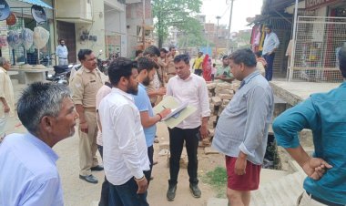 नगर महराजगंज में अतिक्रमण के खिलाफ चला सख्त अभियान, ठेले-खोमचे हटाए गए, काटे गए चालान