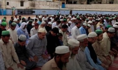 पाकिस्तान में ईद भी नहीं रही आज़ाद: अहमदिया मुसलमानों पर नमाज और कुर्बानी की पाबंदी, हाईकोर्ट बार एसोसिएशन की सिफारिश से मचा बवाल