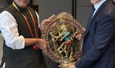 चीन के चिंगदाओ में एससीओ बैठक के दौरान रक्षा मंत्री राजनाथ सिंह की रूस के समकक्ष से अहम भेंट, एस-400 और एसयू-30 अपग्रेड पर जोर