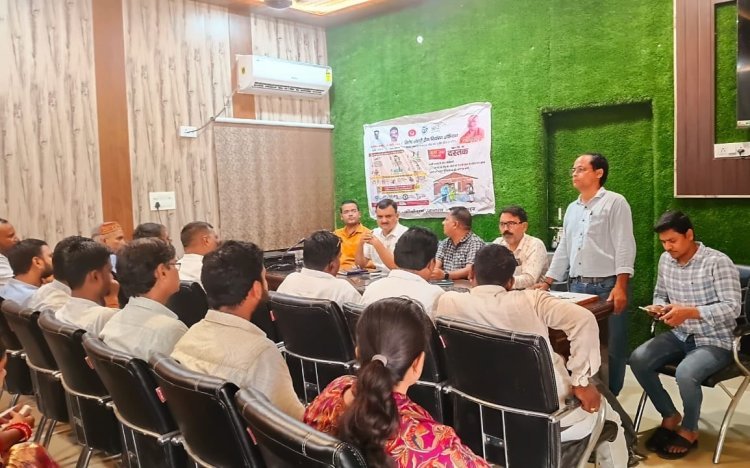 संचारी रोग नियंत्रण अभियान 2025: कौड़ीराम ब्लॉक में ग्राम प्रतिनिधियों को दिया गया विशेष प्रशिक्षण