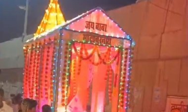 सावन का अनोखा नज़ारा: गोरखपुर में ऑटो रिक्शा बना भोलेनाथ की भव्य झांकी, सरयू से लेकर पिपराइच तक गूंजी ‘हर-हर महादेव