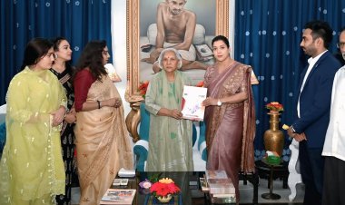 राजभवन लखनऊ में डॉ. प्रियंका मौर्य की राज्यपाल आनंदीबेन पटेल से भेंट – महिला सशक्तिकरण पर सार्थक संवाद