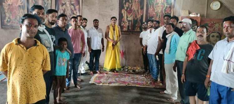 श्रावणी मास में नाई समाज की भक्ति और एकता की मिसाल — बड़हलगंज में लोक मंगल के लिए विशेष पूजा संपन्न