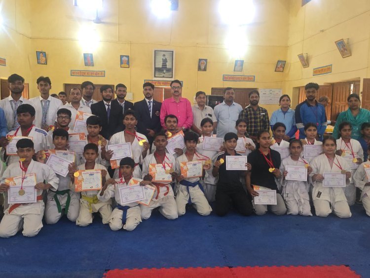 गोरखपुर --मंडल स्तरीय कराटे प्रतियोगिता में गोरखपुर का दबदबा, प्रथम स्थान हासिल