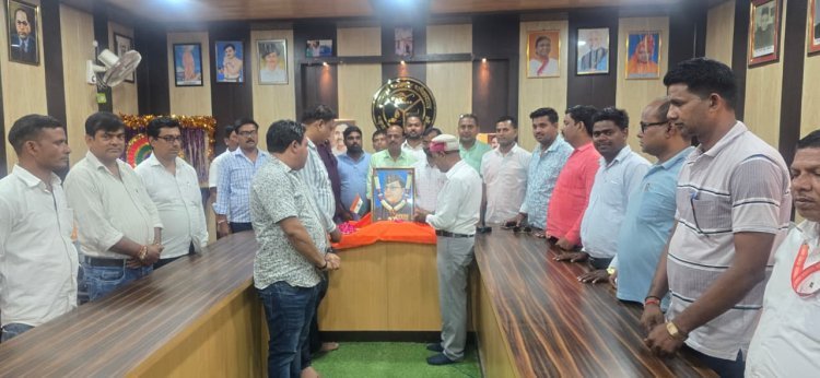 नेताजी का योगदान अमर रहेगा, युगों-युगों तक प्रेरणा देता रहेगा" — महेश उमर