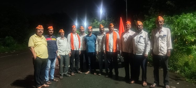 मराठा आंदोलन से थमी मुंबई की रफ्तार: आज़ाद मैदान में मनोज जरांगे का अनशन, शिवाजी साहेबराव थोरवे बने सहारा