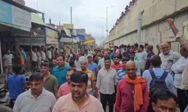 गोरखपुर:- हाटा बाजार में अतिक्रमण हटाने गई टीम को दुकानदारों के विरोध का सामना, कार्रवाई टली