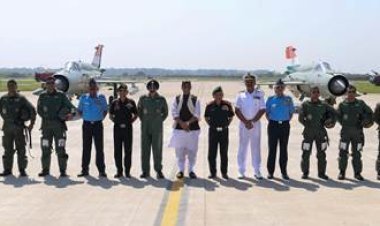 मिग-21 साहस, अनुशासन एवं देशभक्ति की उस अटूट परंपरा का प्रतीक है, जो स्वदेशी हल्के लड़ाकू विमान-तेजस और आगामी उन्नत मध्यम लड़ाकू विमान के विकास के लिए प्रेरणा स्रोत बनेगा: रक्षा मंत्री