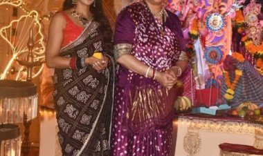 क्योंकि सास भी कभी बहू थी" के सेट पर हुई षष्ठी पूजा, स्मृति ईरानी ने किया विधिवत आराधना में हिस्सा