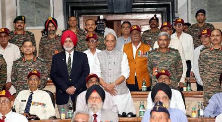 1965 युद्ध की हीरक जयंती: रक्षा मंत्री ने नायकों को दी श्रद्धांजलि, कहा—“भारत अपनी नियति स्वयं गढ़ता है”