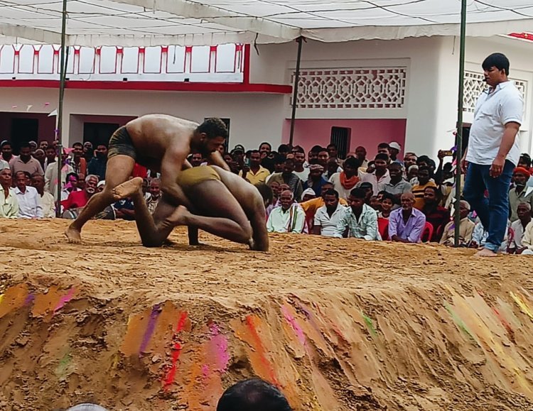 महादंगल में ‘सुशील’ और ‘अज़हर’ का रोमांचक वार-पलटवार: ज़बरदस्त भिड़ंत के बाद मुकाबला बराबरी पर छूटा