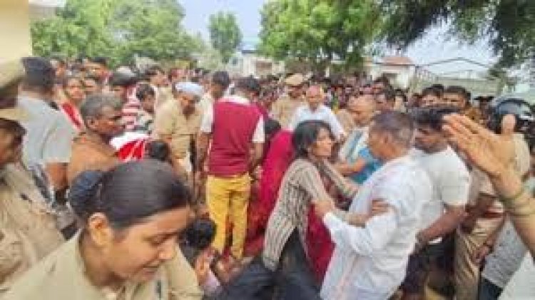 खेत में करंट से चाची-भतीजे की दर्दनाक मौत, गांव में मचा कोहराम