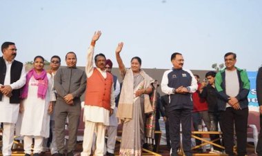 सड़क सुरक्षा के संकल्प के साथ दौड़ा पूर्वी दिल्ली