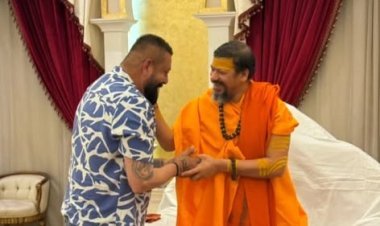 संजय दत्त की आध्यात्मिक यात्रा: स्वामी कैलाशानंद जी से मुलाकात, बोले—‘यह अनुभव पवित्र, शांत और प्रेरणादायक’