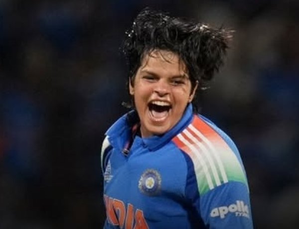 भारत की बेटियों का सुनहरा चमत्कार: शेफाली वर्मा की चमक से चमका क्रिकेट आसमान, महिला टीम बनी विश्वविजेता